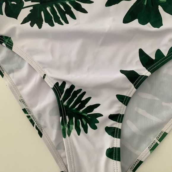 White Strapless Ruffled Bathing Suit Tempt Me Green Floral Women’s size Large - Picture 13 of 13
